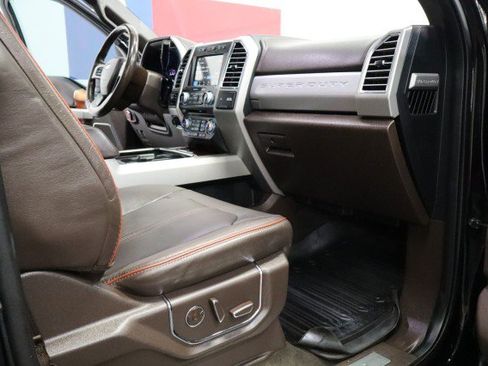 Used 2017 Ford F250 King Ranch w/ King Ranch Ultimate Package AWD/4WD image 61