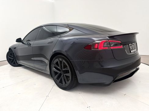 Used 2021 Tesla Model S Plaid image 2