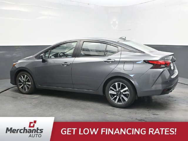 Used 2025 Nissan Versa SV FWD image 4