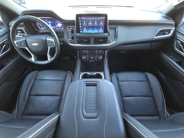 Used 2024 Chevrolet Suburban Premier w/ Premium Package AWD/4WD image 21