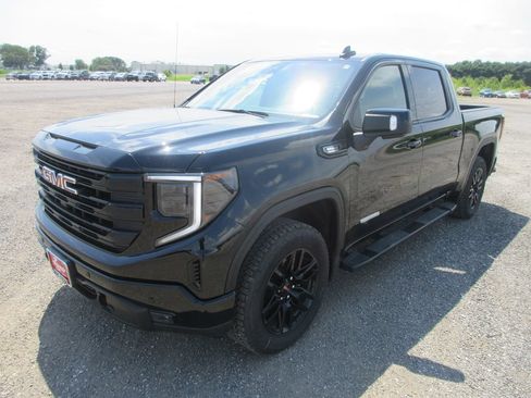 New 2026 GMC Sierra 1500 Elevation w/ Elevation Premium Package AWD/4WD image 12