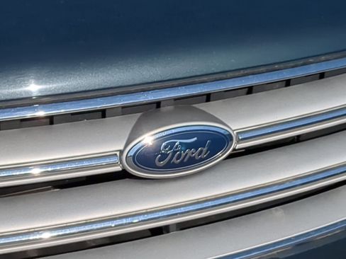 Used 2019 Ford Escape SE image 15