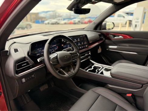 New 2026 Chevrolet Traverse Z71 w/ Enhanced Driving Package image 10