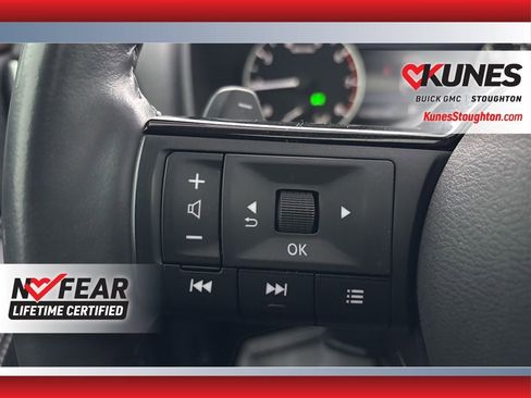 Used 2023 Nissan Rogue SV w/ SV Premium B Package image 16