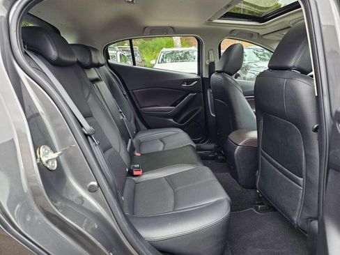 Used 2018 MAZDA MAZDA3 Grand Touring FWD image 13