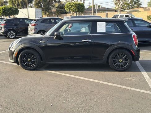 Used 2023 MINI Cooper SE image 3