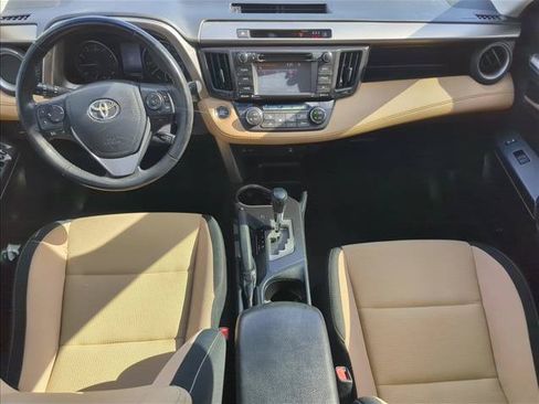 Used 2018 Toyota RAV4 XLE FWD image 17