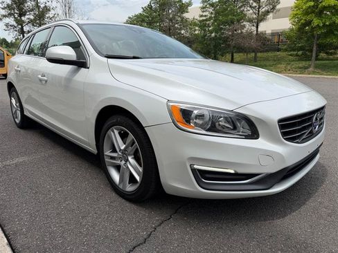 Used 2015 Volvo V60 T5 Premier FWD image 25
