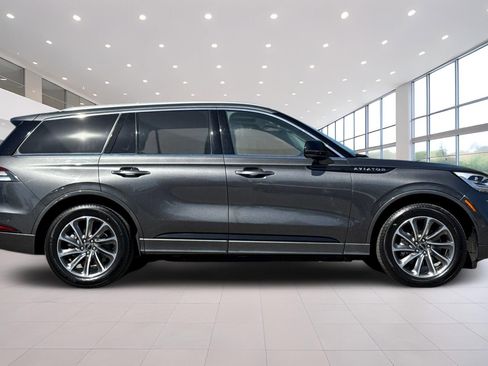 Certified 2020 Lincoln Aviator Grand Touring w/ Equipment Group 301A AWD/4WD image 3
