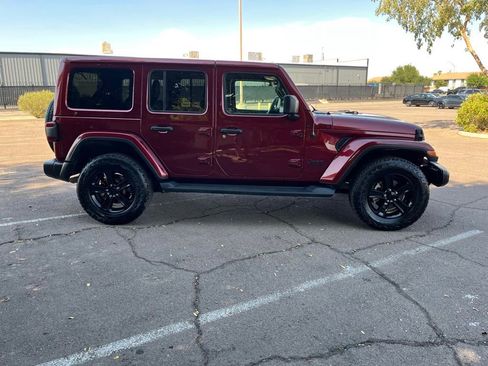 Used 2021 Jeep Wrangler Unlimited Sahara image 10