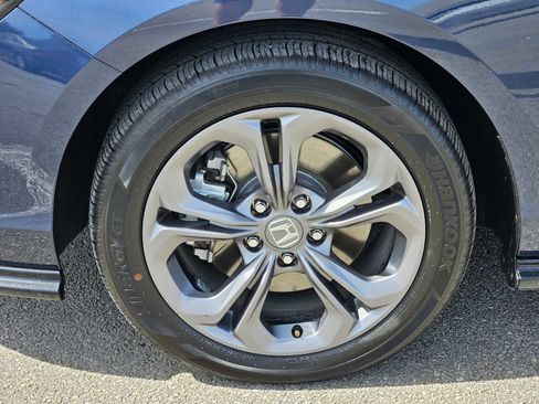 Used 2025 Honda Accord EX-L image 9