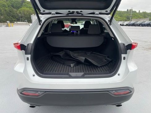 Certified 2023 Toyota Venza LE AWD/4WD image 12