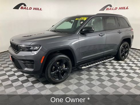 Used 2024 Jeep Grand Cherokee Altitude image 4