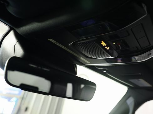 Used 2025 Lexus GX 550 image 36