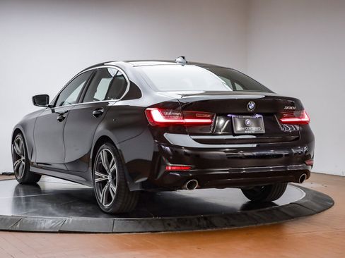 Certified 2022 BMW 330i Sedan w/ Convenience Package image 9