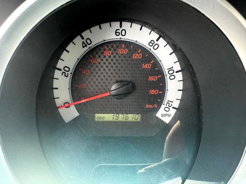 Used 2012 Toyota Tacoma 2WD Regular Cab image 24