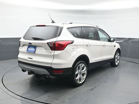 Used 2019 Ford Escape Titanium image 6