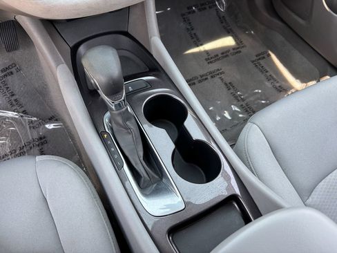 Used 2021 Chevrolet Malibu LS FWD image 23