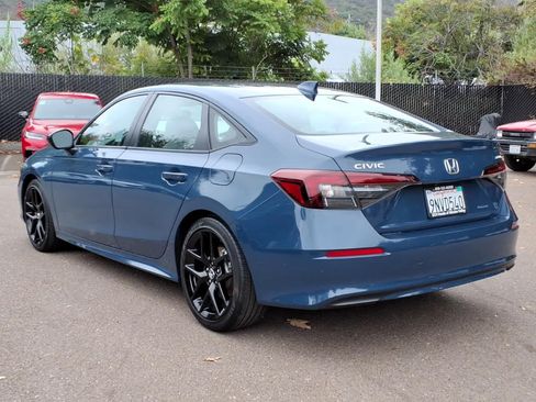 Used 2025 Honda Civic Sport image 7