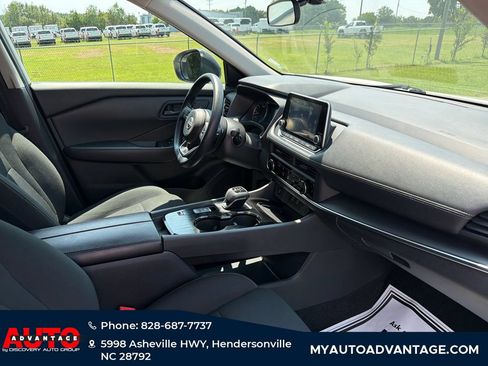 Used 2024 Nissan Rogue S FWD image 33