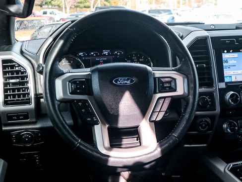 Used 2018 Ford F150 Lariat w/ Equipment Group 502A Luxury image 6