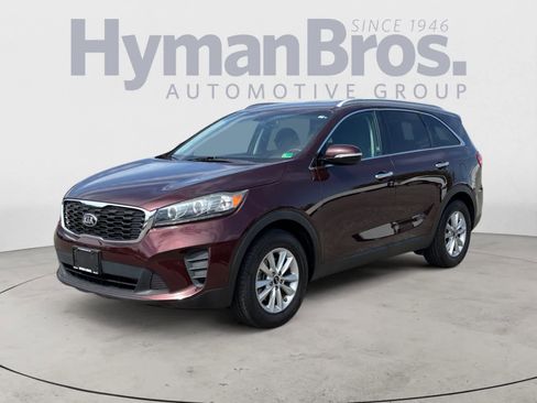 Used 2019 Kia Sorento LX w/ LX Convenience Package image 8