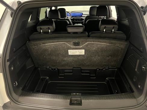 Used 2026 Buick Enclave Preferred AWD/4WD image 26