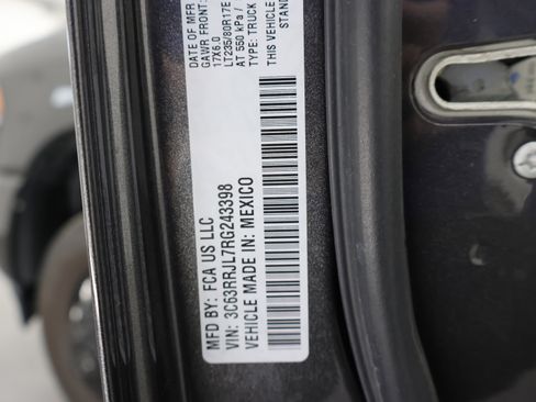 Used 2024 RAM 3500 Laramie w/ Night Edition AWD/4WD image 72
