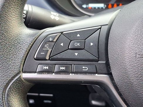 Certified 2023 Nissan Versa SV image 20