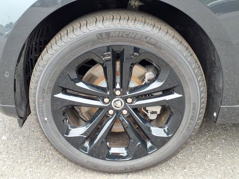 New 2026 Jaguar F-PACE R-Dynamic S AWD/4WD image 9