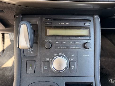 Used 2014 Lexus CT 200h FWD image 14