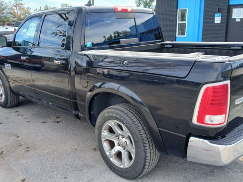 Used 2014 RAM 1500 Laramie w/ Convenience Group image 3