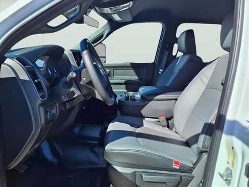 New 2026 RAM 2500 Tradesman w/ Chrome Appearance Group image 14