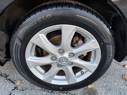 Used 2011 MAZDA MAZDA3 i Touring image 32