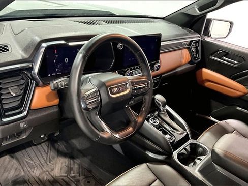 Used 2023 GMC Canyon AT4 w/ AT4 Premium Package image 18