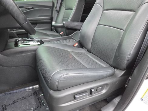 Certified 2019 Honda Passport Touring image 33