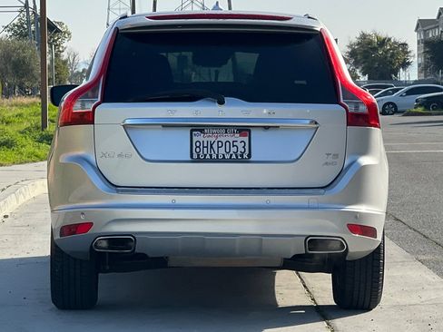 Used 2017 Volvo XC60 T5 Inscription w/ Advanced Package image 5