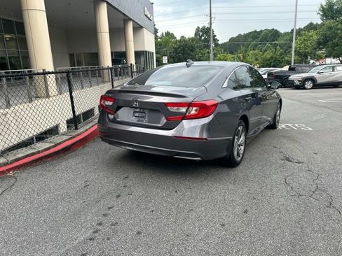 Used 2018 Honda Accord EX image 5