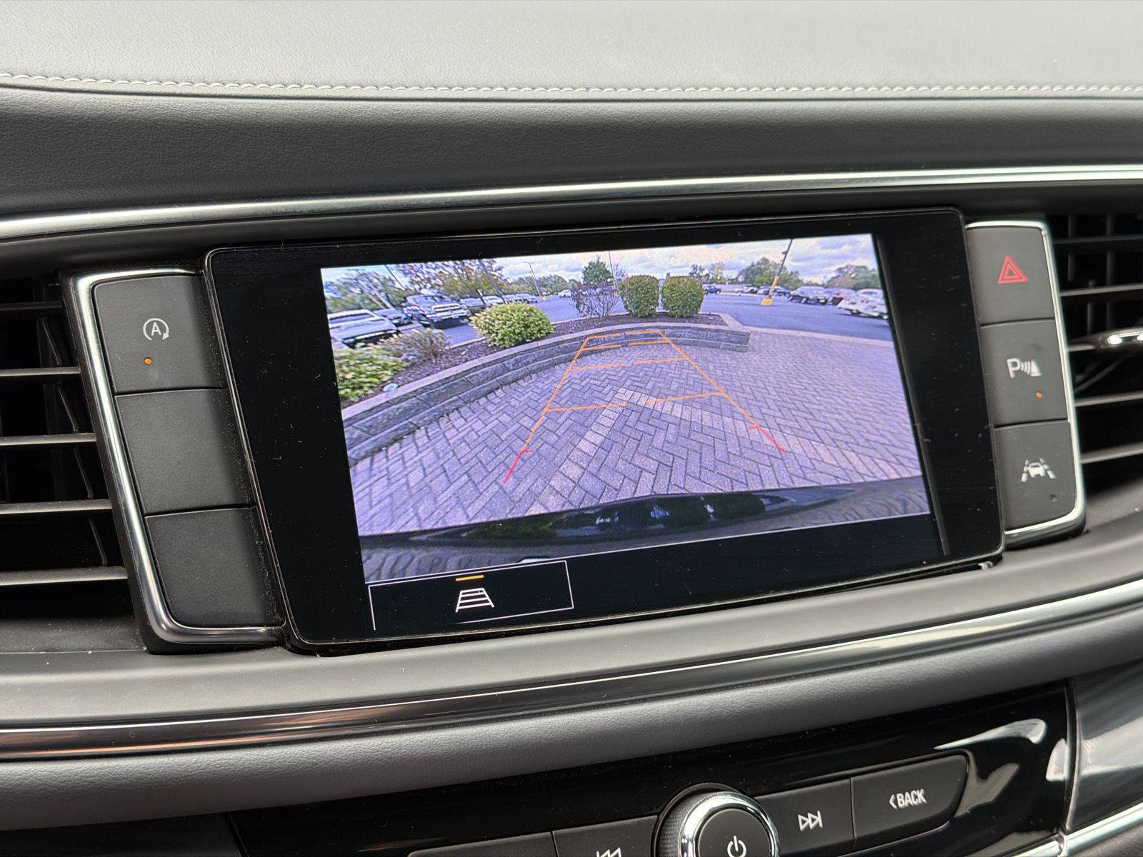 Used 2023 Buick Enclave Essence FWD image 25