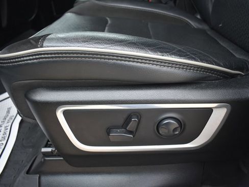 Used 2023 RAM 1500 Laramie image 15