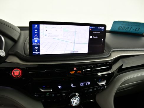 Certified 2025 Acura MDX SH-AWD w/ Advance Package image 25