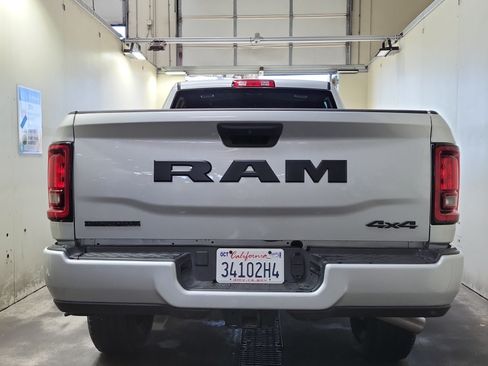 Used 2026 RAM 2500 Big Horn AWD/4WD image 5