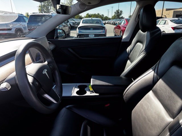 Used 2021 Tesla Model Y Long Range AWD/4WD image 14