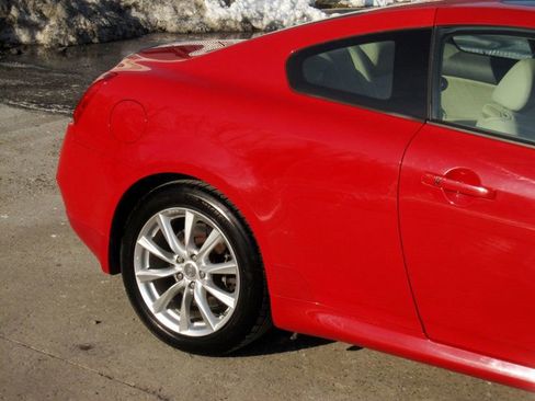 Used 2011 INFINITI G37 x Coupe w/ Premium Pkg image 11