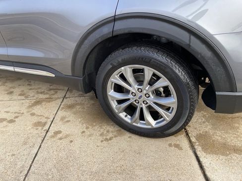 Used 2023 Ford Explorer Limited image 29