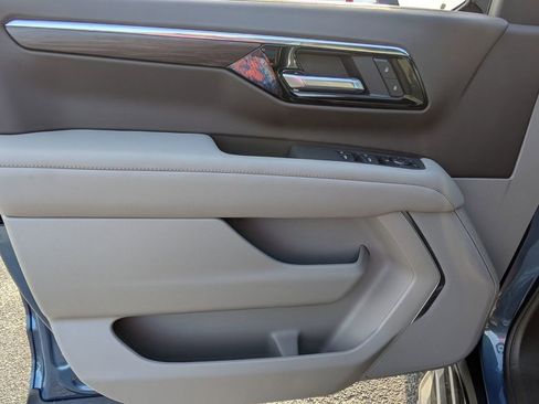 New 2026 Chevrolet Tahoe LS image 12