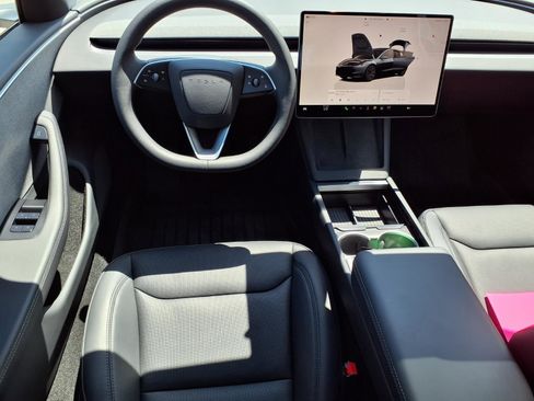 Used 2025 Tesla Model 3 RWD image 2