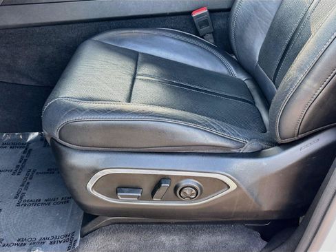 Used 2024 Jeep Wagoneer Series II w/ Flexible Seating Group RWD image 20