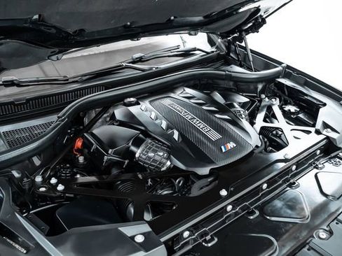 Used 2022 BMW X5 M w/ Competition Package 2 image 39