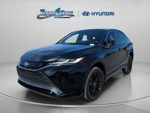 Used 2024 Toyota Venza Nightshade image 5